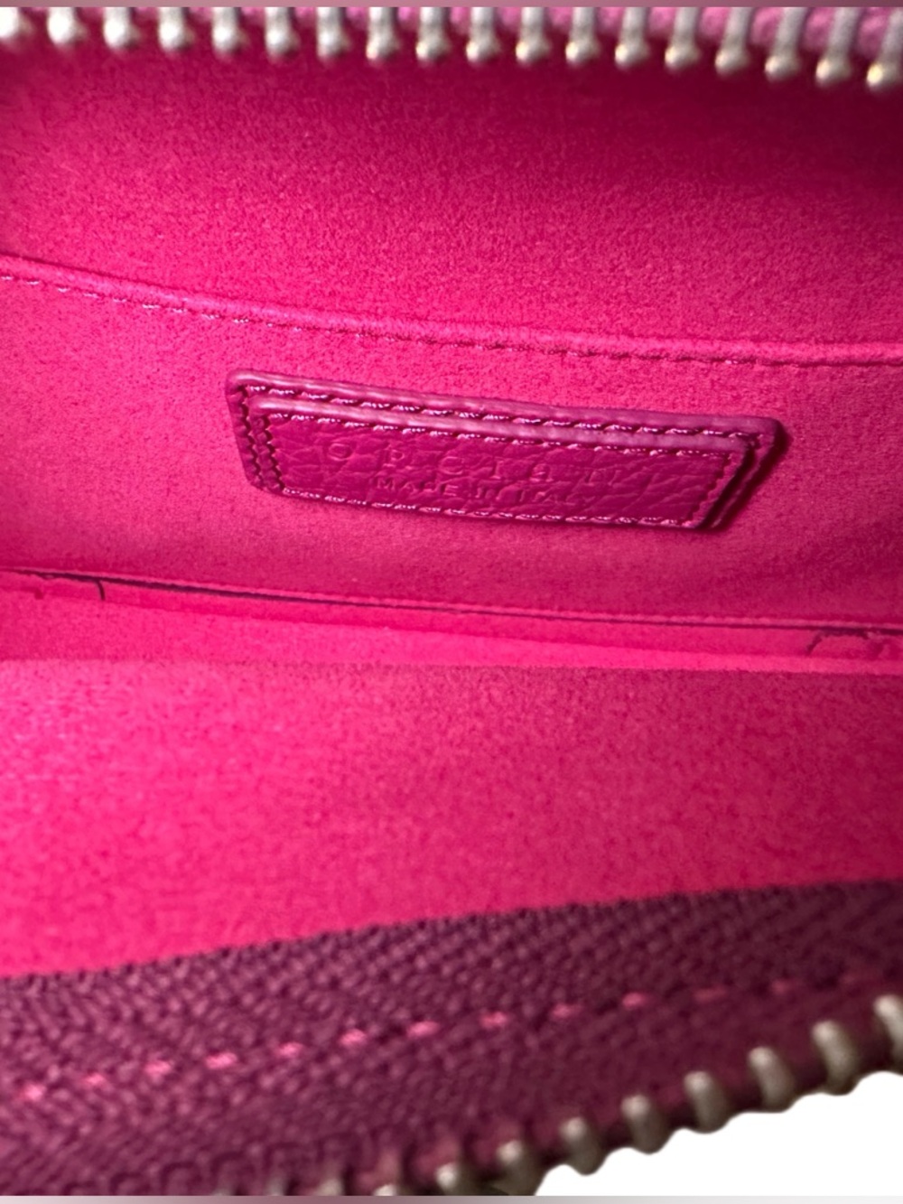 Orciani Magenta Leather Crossbody Bag with Chain Strap - Picture 7 of 8